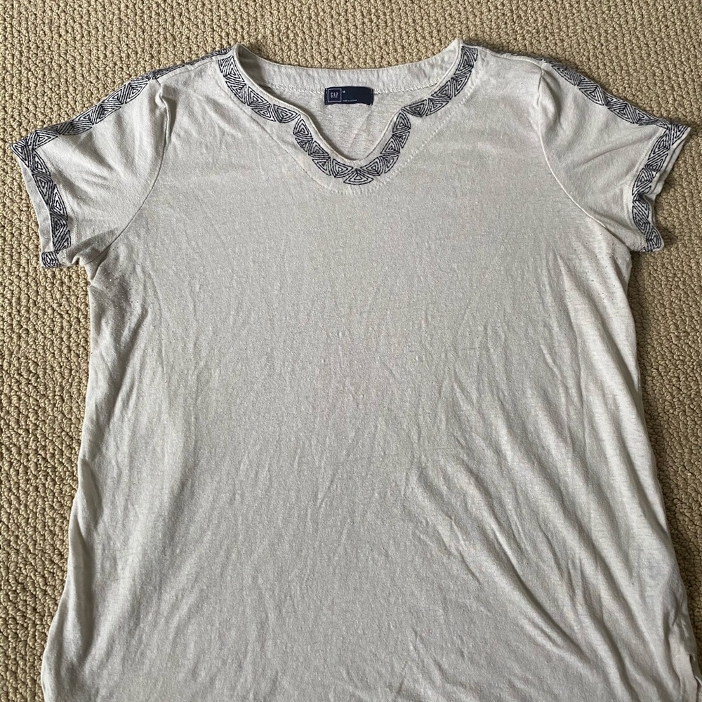 Gap Tee